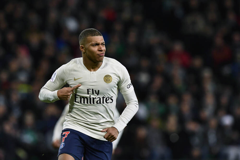 英媒：曼联有意引进罗马中场科内，罗马明夏要价至少6000万欧